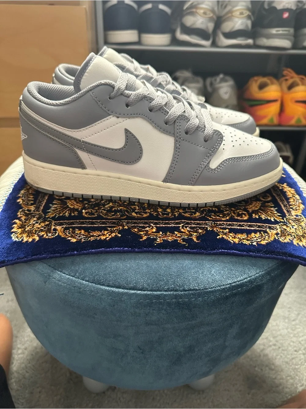 Jordan Kids' Low-Top Sneakers in Grey and White